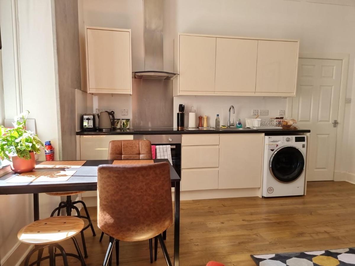 Charming Victorian Apartment, Close To Centre Inverness Exteriör bild