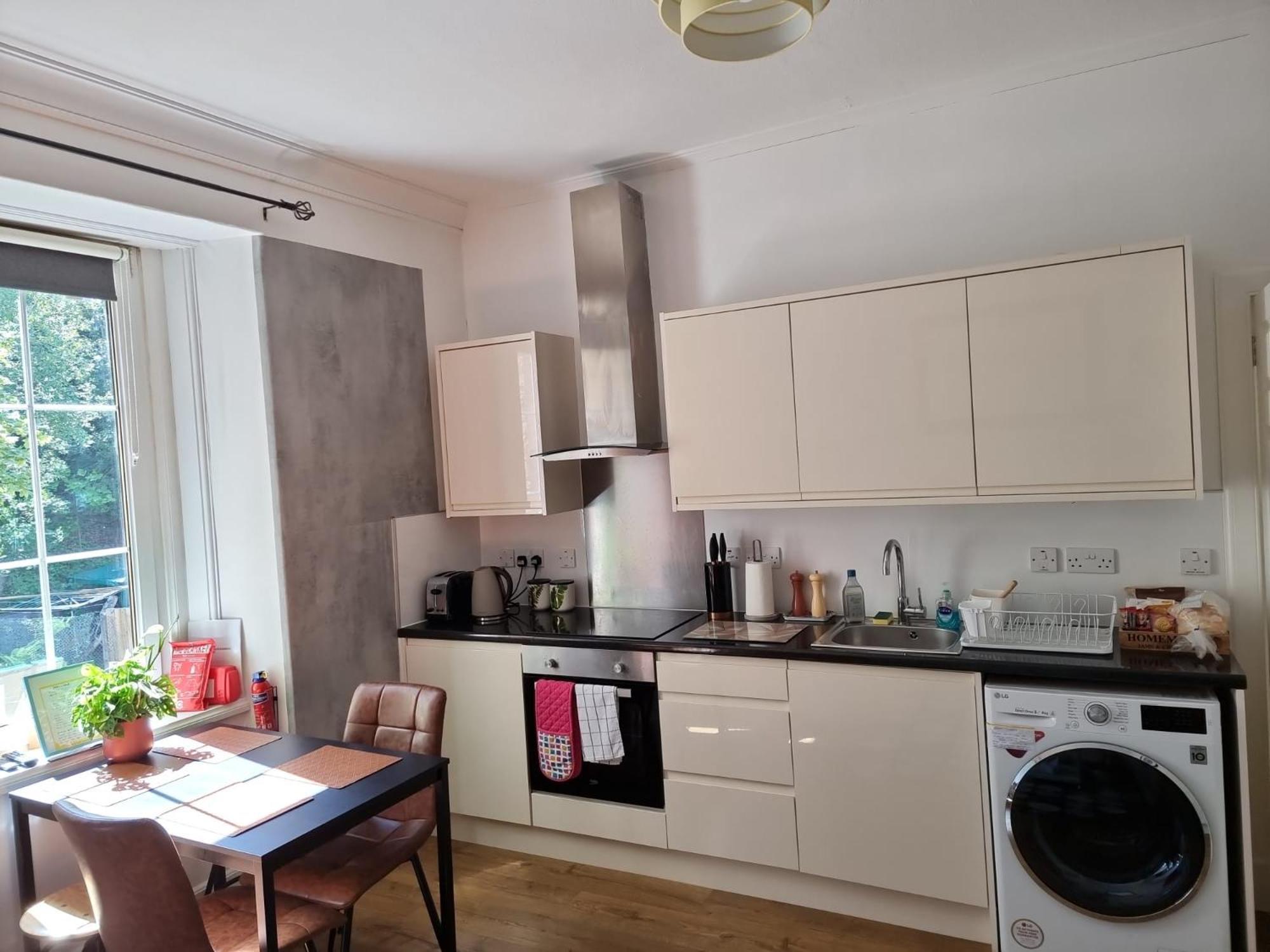 Charming Victorian Apartment, Close To Centre Inverness Exteriör bild
