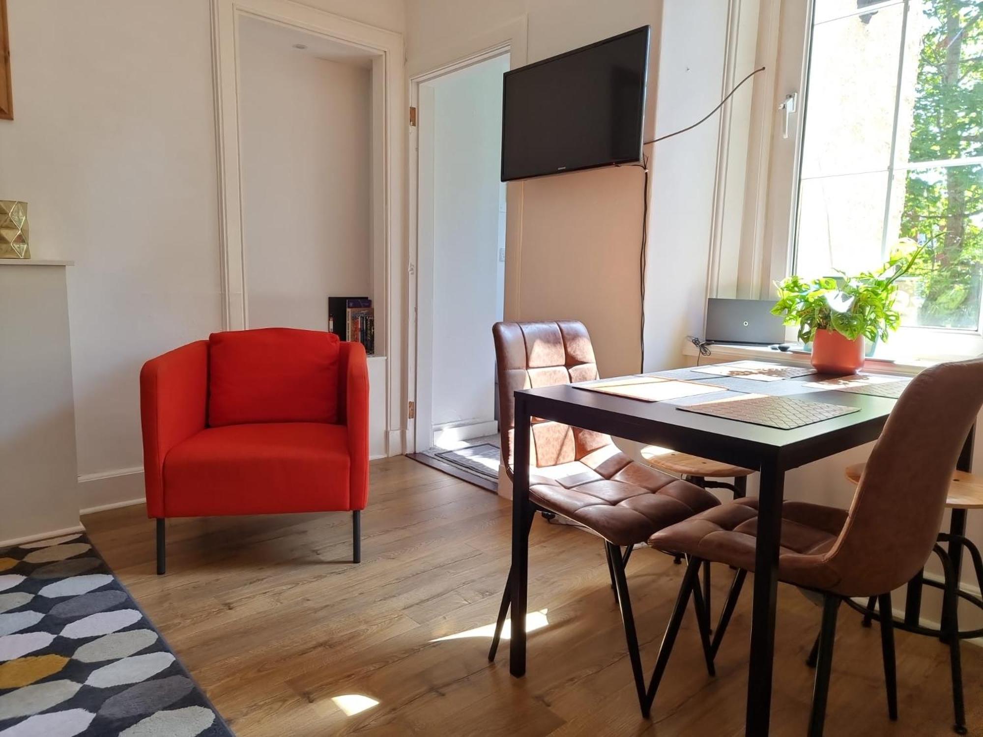 Charming Victorian Apartment, Close To Centre Inverness Exteriör bild